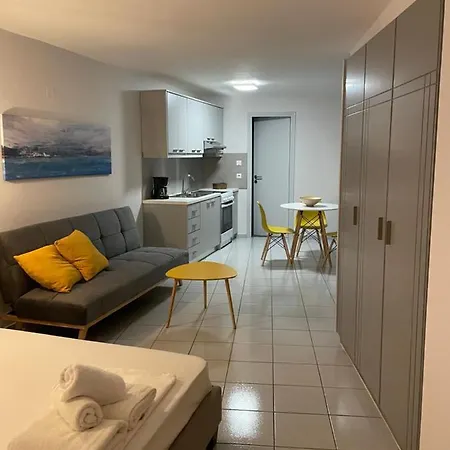 Hersonissos Centre Small Apartment Exterior photo